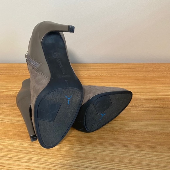 Sam & Libby Ankle Boot Women Grey Stiletto Heels Zip Up Size 9M - Picture 4 of 4